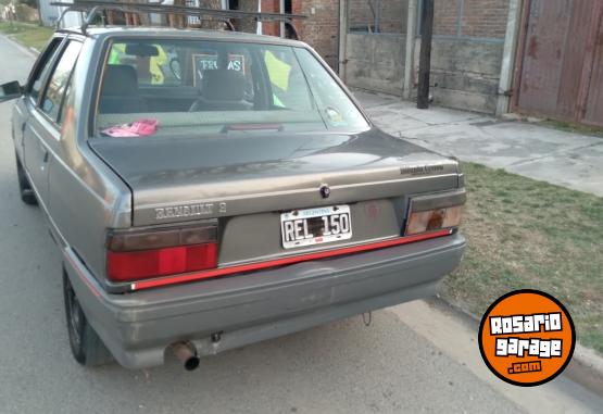 Autos - Renault 9 base 1994 Nafta 111111Km - En Venta