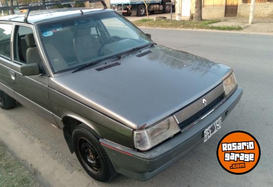 Autos - Renault 9 base 1994 Nafta 111111Km - En Venta