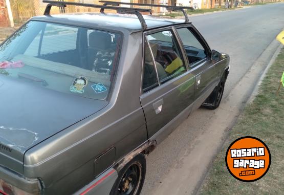 Autos - Renault 9 base 1994 Nafta 111111Km - En Venta