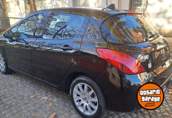 Autos - Peugeot 308 Allure Nav 2015 Nafta 125000Km - En Venta