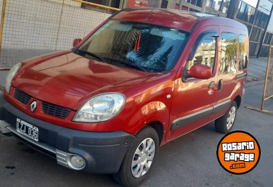 Utilitarios - Renault Kangoo authentique plus 2012 GNC 200000Km - En Venta