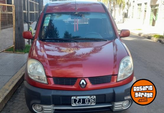 Utilitarios - Renault Kangoo authentique plus 2012 GNC 200000Km - En Venta