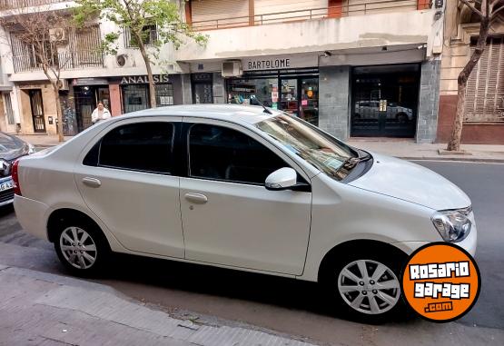 Autos - Toyota Etios XLS 2016 Nafta 50500Km - En Venta