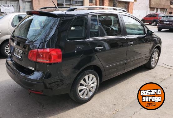 Autos - Volkswagen Suran trendline 1.6 permu 2012 Nafta 145000Km - En Venta