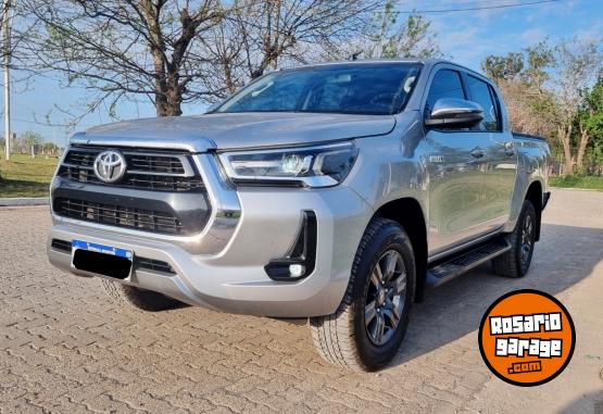 Camionetas - Toyota HILUX 4X2 SRV 2.8 TDI 2021 Diesel  - En Venta