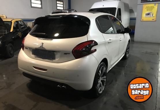 Autos - Peugeot 208 GT 2017 Nafta 35000Km - En Venta