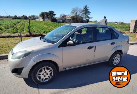 Autos - Ford Fiesta Max 2011 GNC 204000Km - En Venta