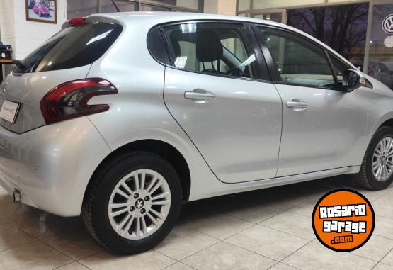 Autos - Peugeot 208 ALLURE 2019 2019 Nafta 125200Km - En Venta