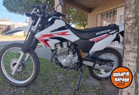 Motos - Honda TORNADO 2023 Nafta 400Km - En Venta