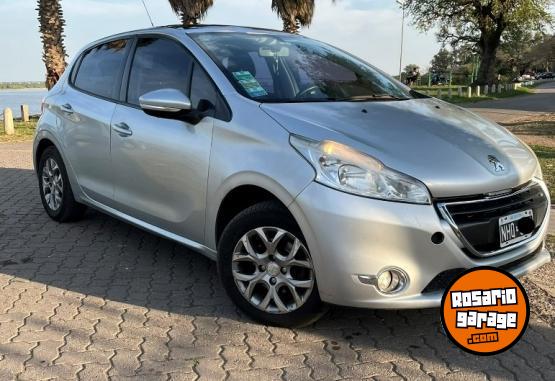 Autos - Peugeot 208 Allure 2013 Nafta 153000Km - En Venta