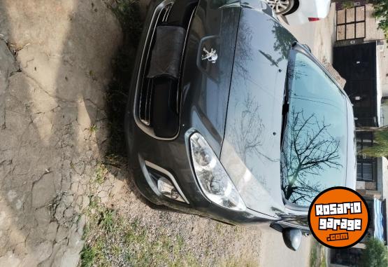 Autos - Peugeot 308 Active 2015 Nafta 127000Km - En Venta