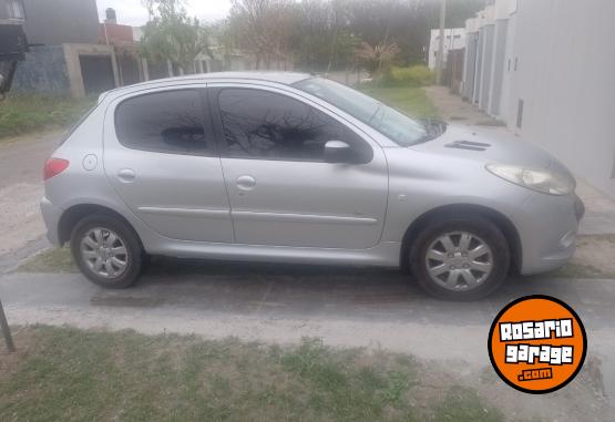 Autos - Peugeot 207 2011 Diesel 197000Km - En Venta