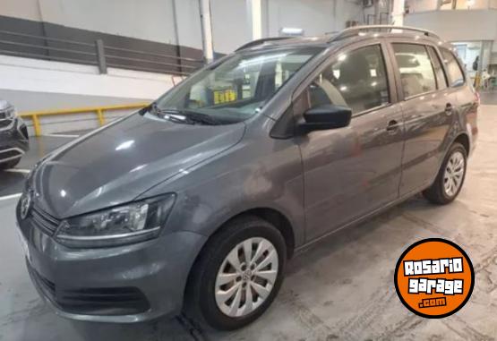 Autos - Volkswagen Suran 2017 Nafta 75000Km - En Venta