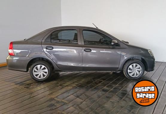 Autos - Toyota ETIOS X 1,5 6M/T  4P 2021 Nafta 52229Km - En Venta