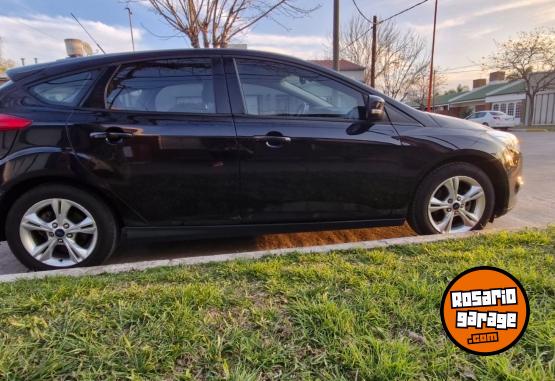 Autos - Ford Focus SE Plus 2014 Nafta 163000Km - En Venta