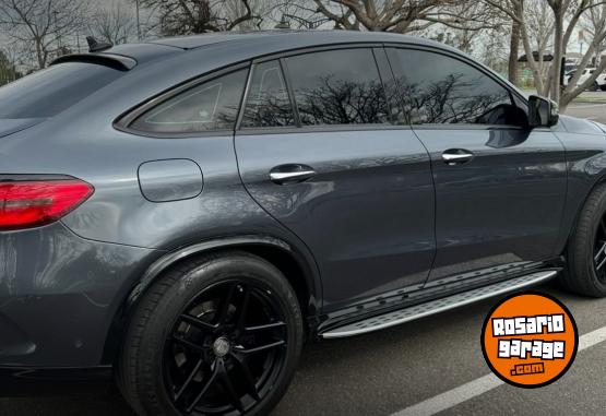 Autos - Mercedes Benz GLE 400 R 2016 Nafta 98000Km - En Venta