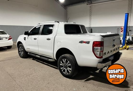 Camionetas - Ford RANGER LIMITED 3.2 AT 4X4 2021 Diesel 90000Km - En Venta