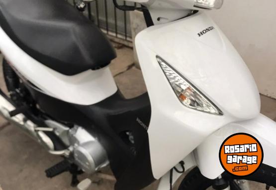 Motos - Honda Biz 2017 Nafta 15000Km - En Venta