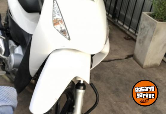 Motos - Honda Biz 2017 Nafta 15000Km - En Venta