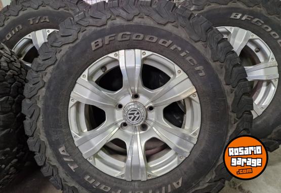 Accesorios para Autos - BFgoodrich 265/70R16 - En Venta