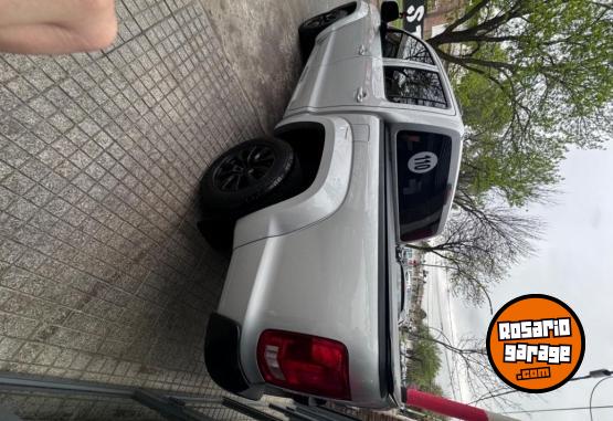 Camionetas - Volkswagen Amarok Confortline 180 HP 2017 Diesel 104000Km - En Venta