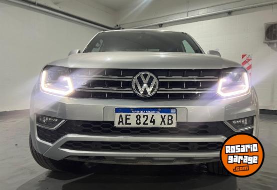 Camionetas - Volkswagen AMAROK V6 HIGHLINE 2021 Diesel 128862Km - En Venta