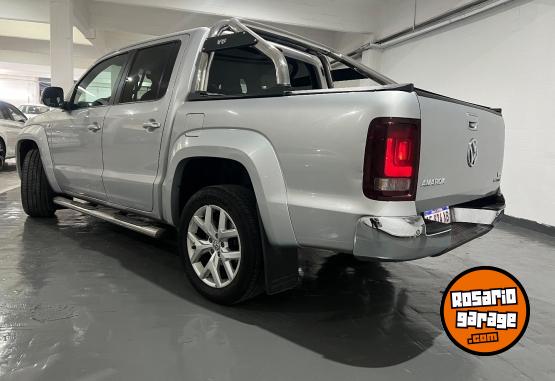 Camionetas - Volkswagen AMAROK V6 HIGHLINE 2021 Diesel 128862Km - En Venta