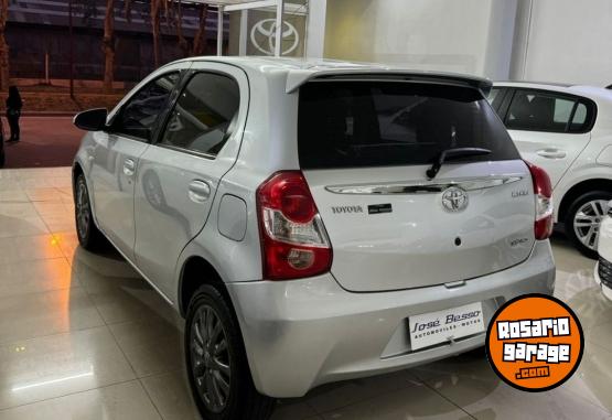 Autos - Toyota ETIOS 2014 Nafta 120000Km - En Venta