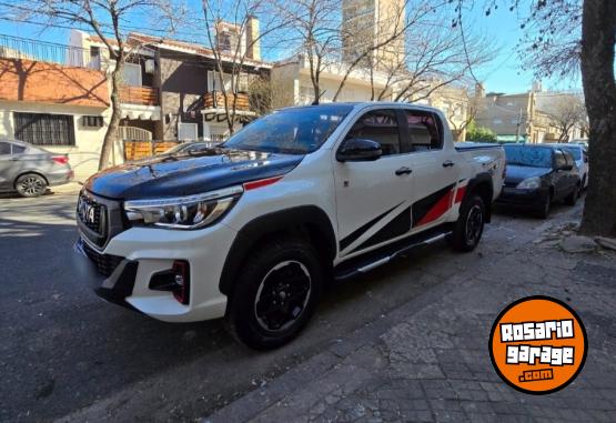 Camionetas - Toyota Hilux GR-S 2020 Diesel 99000Km - En Venta