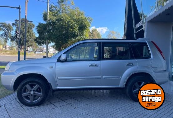 Camionetas - Nissan XTRAIL 4X4 2.5 2008 Nafta 250000Km - En Venta