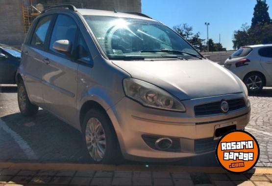 Autos - Fiat Permuto financio idea 2011 Nafta 221000Km - En Venta