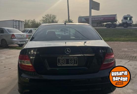 Autos - Mercedes Benz C250 2010 Nafta 150000Km - En Venta