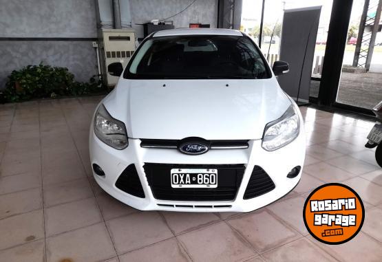 Autos - Ford FOCUS 1.6 L 2015 Nafta 120986Km - En Venta