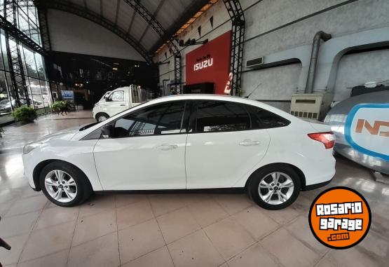 Autos - Ford FOCUS 1.6 L 2015 Nafta 120986Km - En Venta