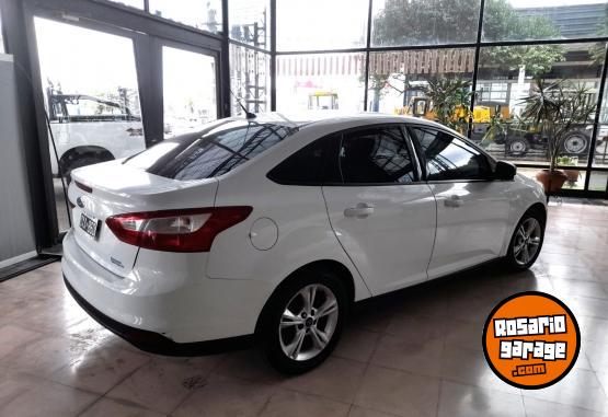 Autos - Ford FOCUS 1.6 L 2015 Nafta 120986Km - En Venta