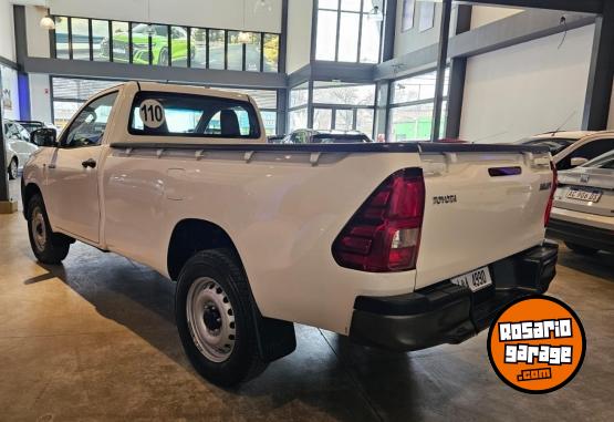 Camionetas - Toyota HILUX DX SC 2.4 2021 Diesel 85000Km - En Venta