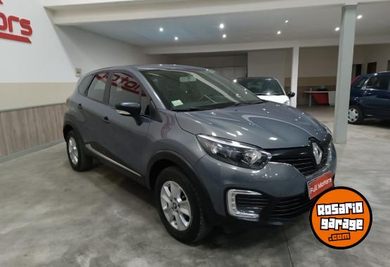 Autos - Renault CAPTUR 2019 Nafta 72500Km - En Venta