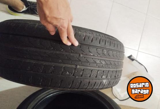 Accesorios para Autos - CUBIERTAS PIRELLI 215 50 17 - En Venta