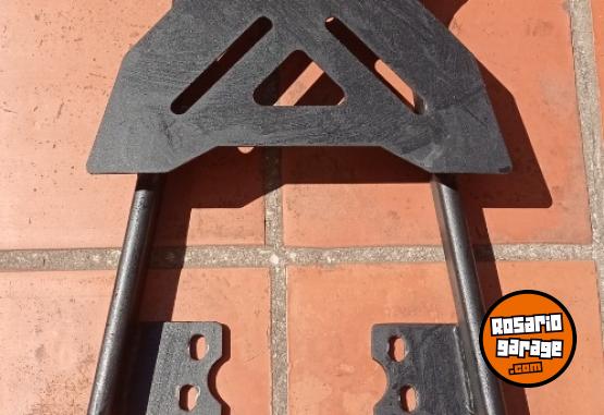 Accesorios para Motos - Portaequipaje Dominar 400 UG - En Venta