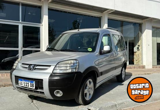 Utilitarios - Peugeot PARTNER 1.6i PATAGONICA 2016 Nafta 151000Km - En Venta