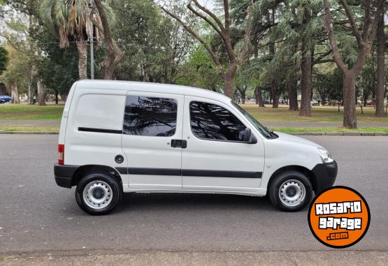 Utilitarios - Citroen BERLINGO 2021 Diesel 42000Km - En Venta