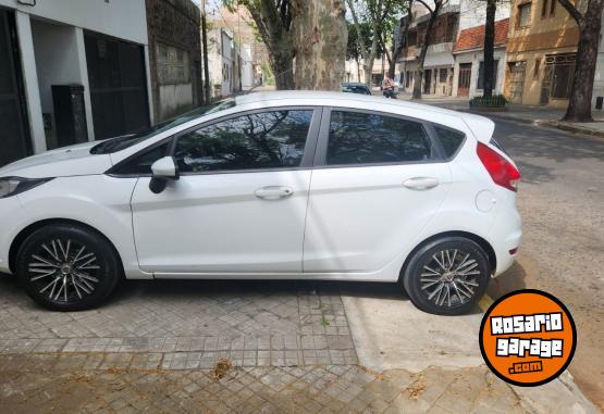 Autos - Ford Fiesta 2014 GNC 141000Km - En Venta