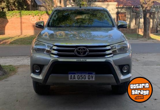 Camionetas - Toyota hilux 2016 Diesel 165000Km - En Venta