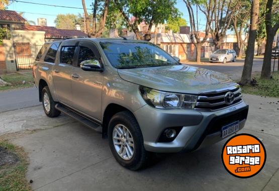 Camionetas - Toyota hilux 2016 Diesel 165000Km - En Venta