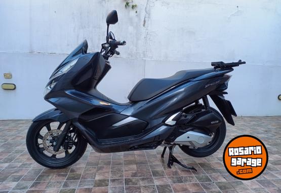 Motos - Honda Pcx 2022 Nafta 1300Km - En Venta