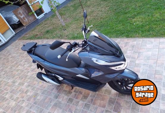 Motos - Honda Pcx 2022 Nafta 1300Km - En Venta