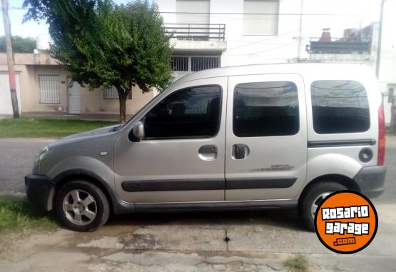 Utilitarios - Renault Kangoo 2011 GNC 200200Km - En Venta