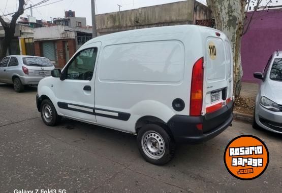 Utilitarios - Renault Kangoo 2016 GNC 110000Km - En Venta