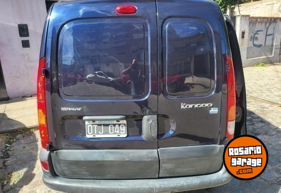 Utilitarios - Renault Kangoo 2015 GNC 110000Km - En Venta