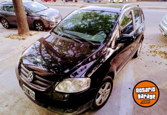 Autos - Volkswagen Suran 2009 Nafta 165000Km - En Venta